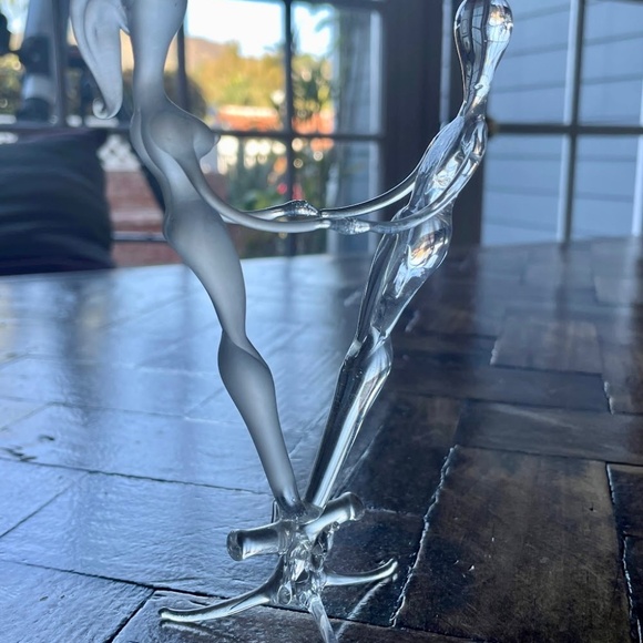 Italian Blown glass figurine. Size 6.5"in. x 4"in. x 3" in. - Picture 3 of 6